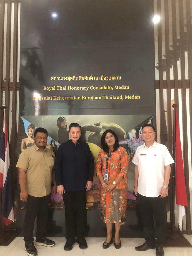 Kunjungan Ke Konsulat Thailand